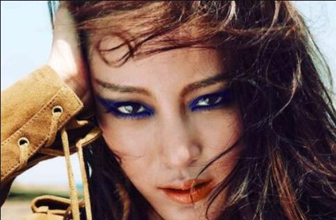 含蓄煙熏眼妝教程，告訴你南寧學化妝哪家好