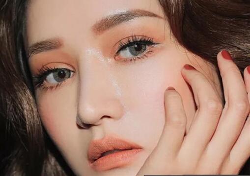 南瓜妝要怎么畫才好看？看完南寧彩妝培訓的教程就懂了