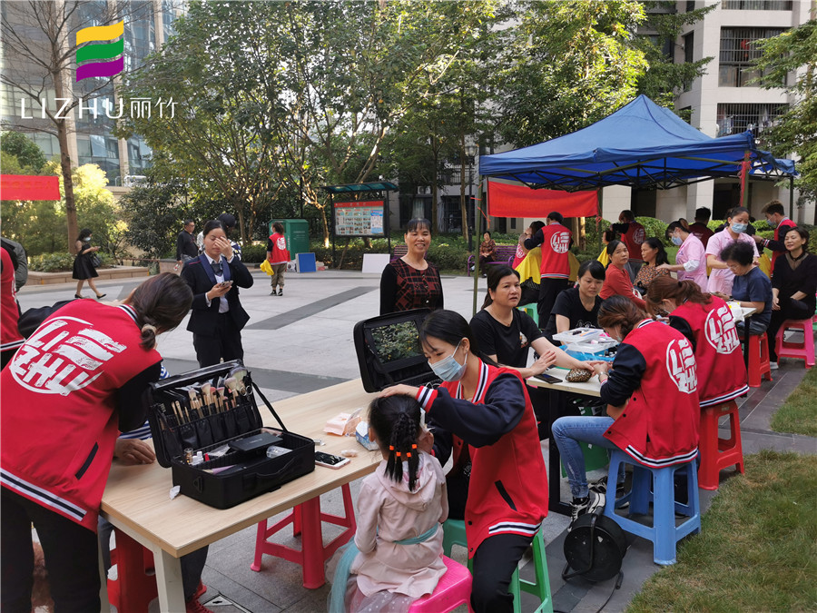 快來啊！免費做美容美發(fā)美甲化妝