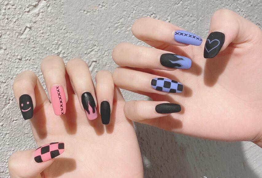 學(xué)美甲師必學(xué)技術(shù)，看南寧美甲學(xué)校哪家專業(yè)