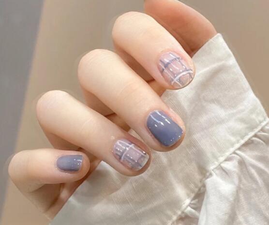 指甲油不卸可繼續(xù)涂嘛？快來看看南寧美甲培訓班怎么說