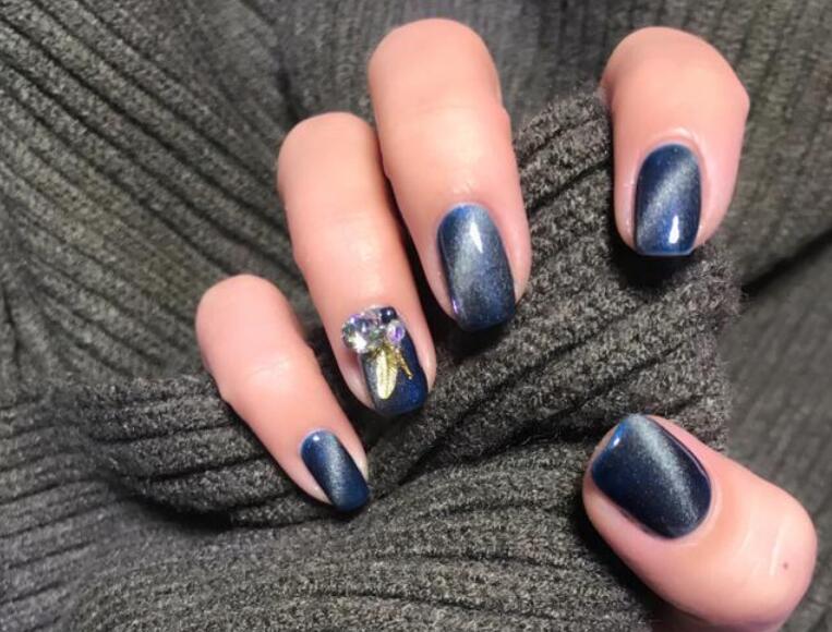 廣西師資強的美甲培訓(xùn)告訴你什么“貓眼美甲”