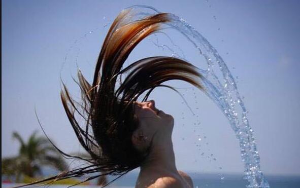 快住手！南寧美發(fā)學校教你正確洗頭方法