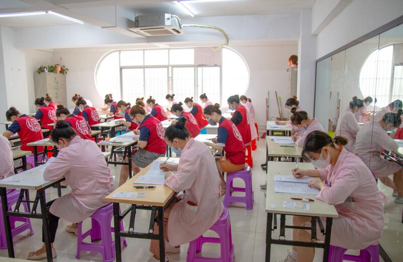 麗竹學?！吨屑壝廊輲煛房己?月2日開考