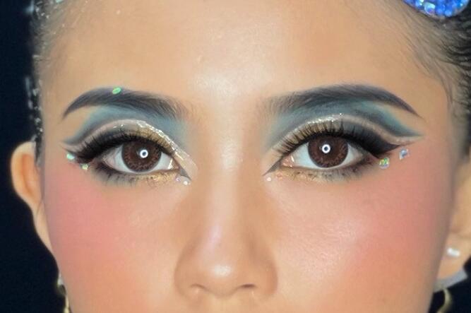 可甜可咸，美美噠眼妝~