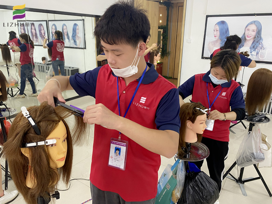 學了這份直板拉發(fā)教程，才知道南寧美發(fā)培訓學校哪家好