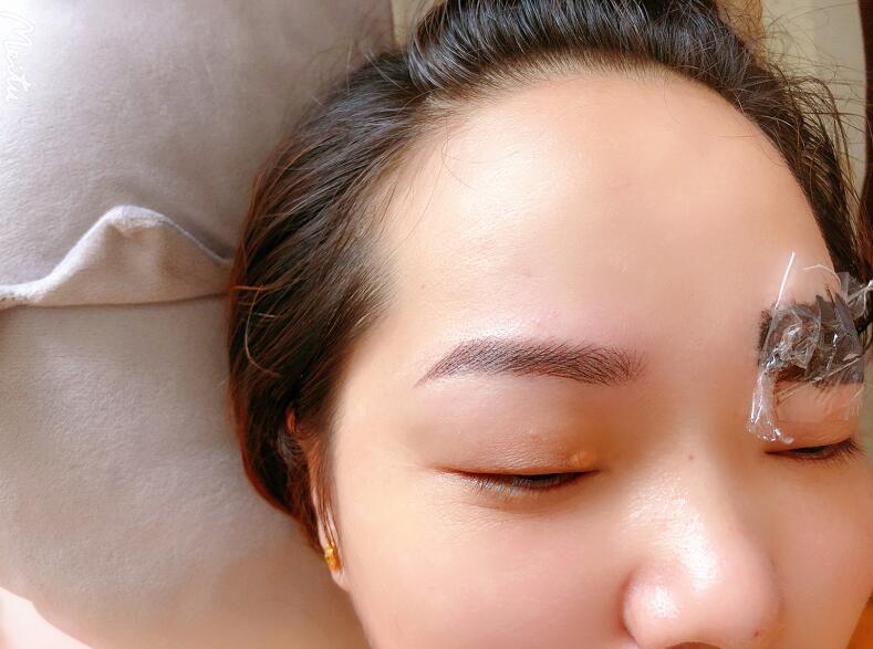 紋眉修復(fù)液怎么用？廣西正規(guī)紋繡學校教你