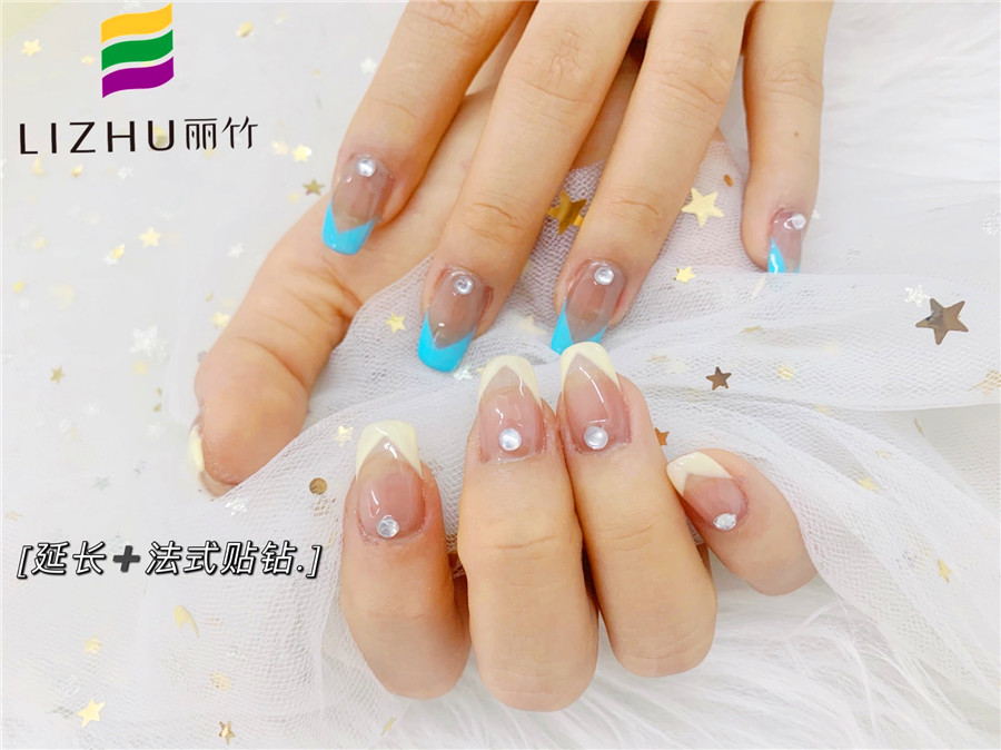 學(xué)延長(zhǎng)甲教程，感受廣西學(xué)美甲哪家專業(yè)？