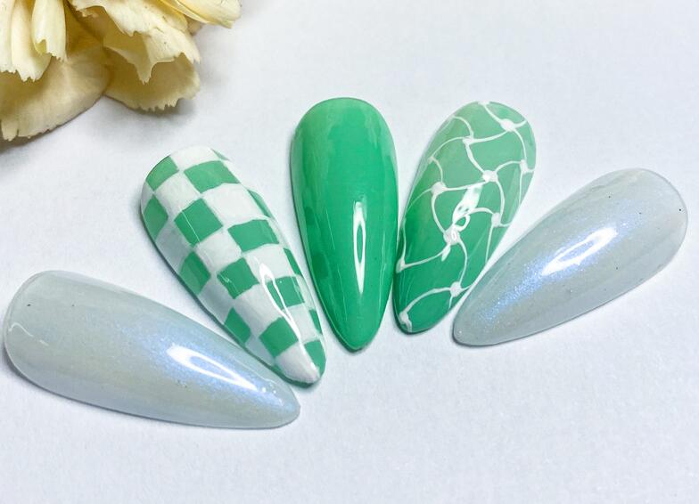 棋盤(pán)美甲，南寧美甲學(xué)習(xí)作品欣賞