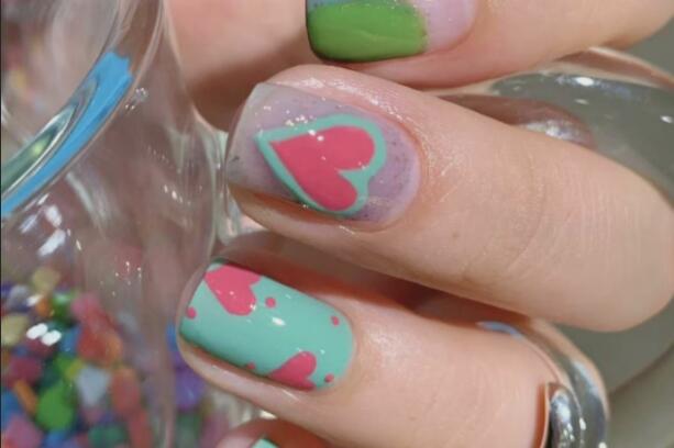 南寧美甲學習中心分享：溫柔春日美甲