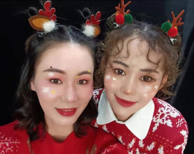 打造你的專屬圣誕妝容，南寧化妝學(xué)習(xí)機(jī)構(gòu)分年