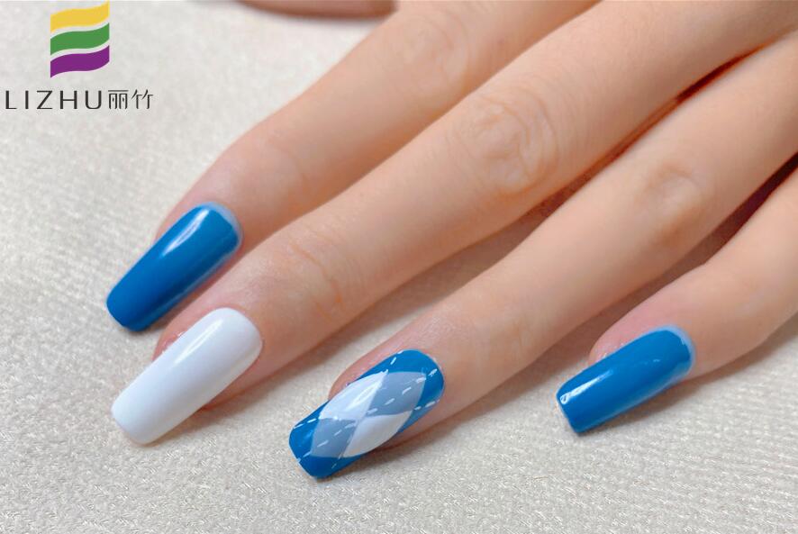 藍(lán)色格紋美甲，廣西美甲教學(xué)作品