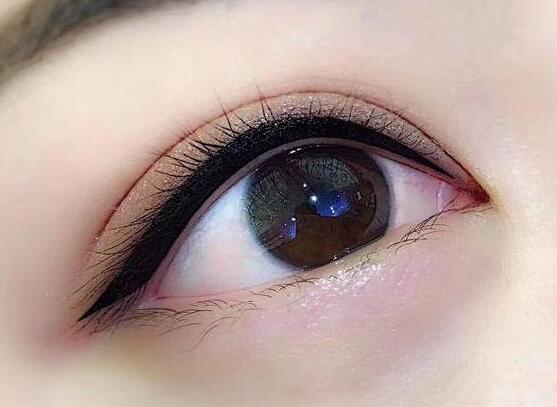 美瞳線多久可以碰水？廣西紋繡培訓(xùn)機(jī)構(gòu)分享