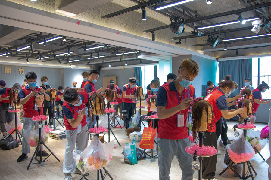 發(fā)師要學(xué)什么內(nèi)容？南寧美發(fā)師培訓(xùn)專業(yè)課程講解