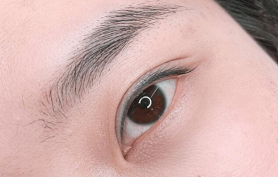 紋眉如何設計眉峰？南寧專業(yè)正規(guī)紋繡學校解析