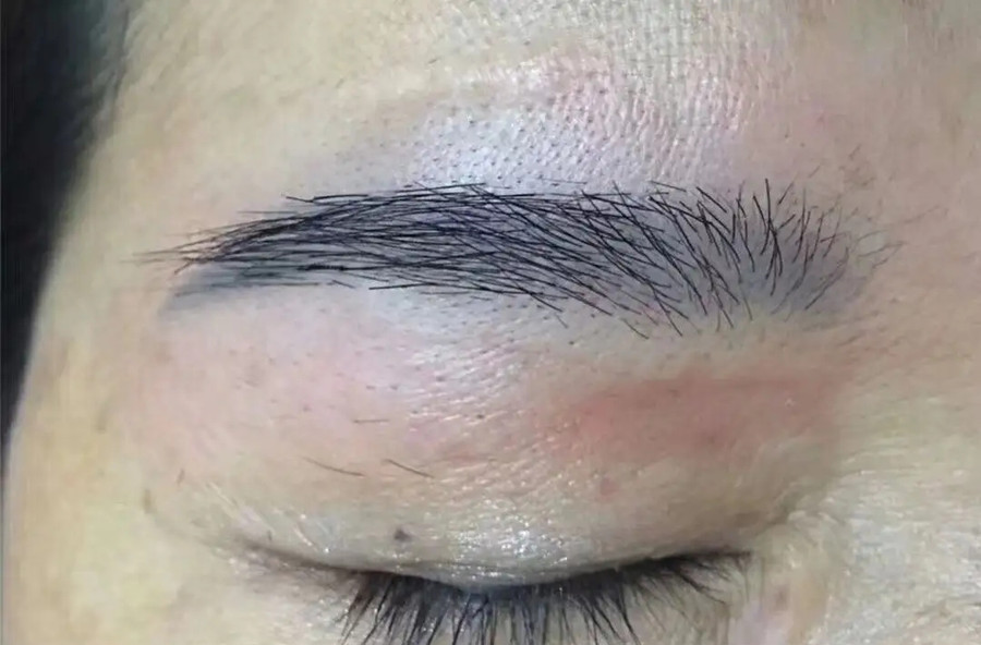 藍眉和紅眉形成的原因，看南寧紋繡培訓正規(guī)學校哪家好?