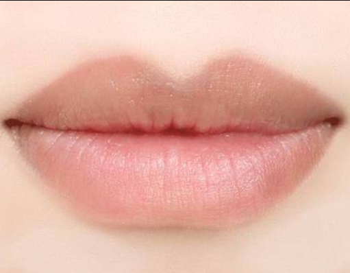 紋唇如何操作（上），廣西正規(guī)紋唇培訓分享步驟