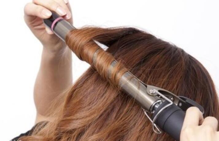 卷發(fā)器的選擇標(biāo)準(zhǔn)，南寧美發(fā)學(xué)習(xí)
