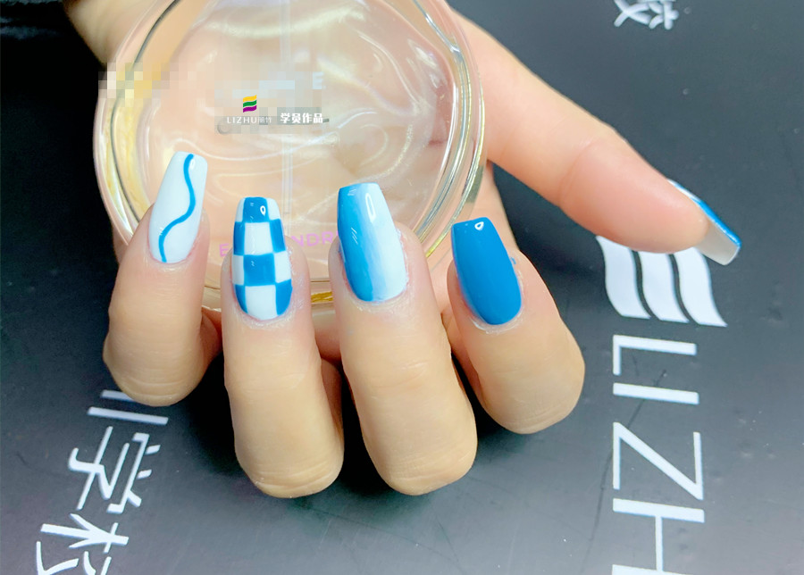 指甲油顏色選擇的技巧，美甲基礎(chǔ)講解