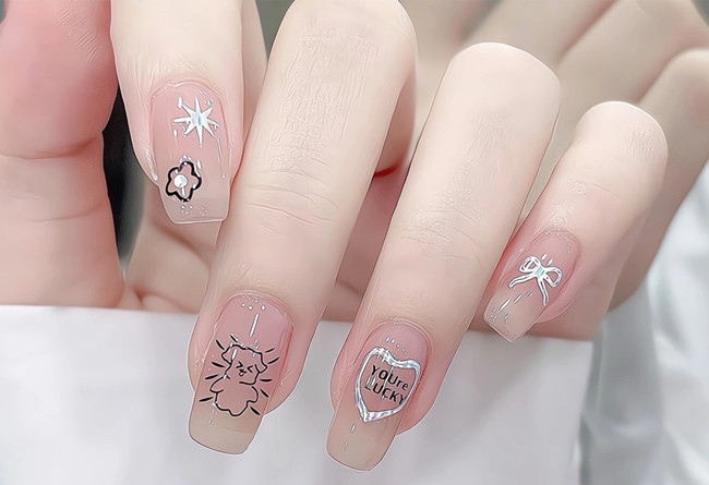 秋冬顯白裸色美甲，南寧美甲店推薦