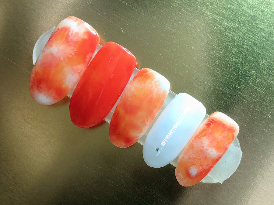 暈染美甲如何銜接自然的方法，美甲教程新手入門