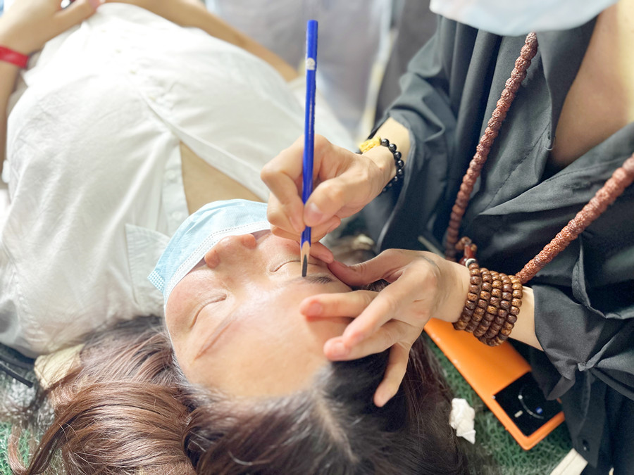 為什么現(xiàn)在這么多人做紋眉？南寧紋繡專業(yè)正規(guī)學(xué)校講解