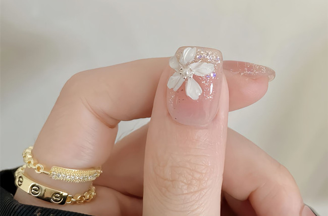 仙女必備顯白短款美甲，廣西美甲排行榜推薦