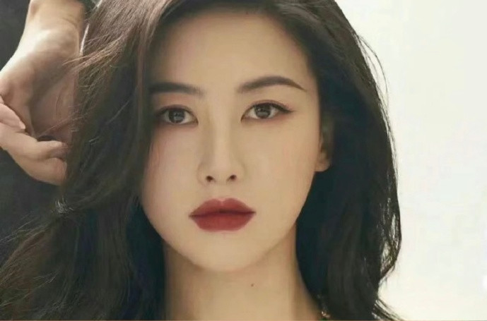 水彎眉教程，南寧化妝師日常必學(xué)