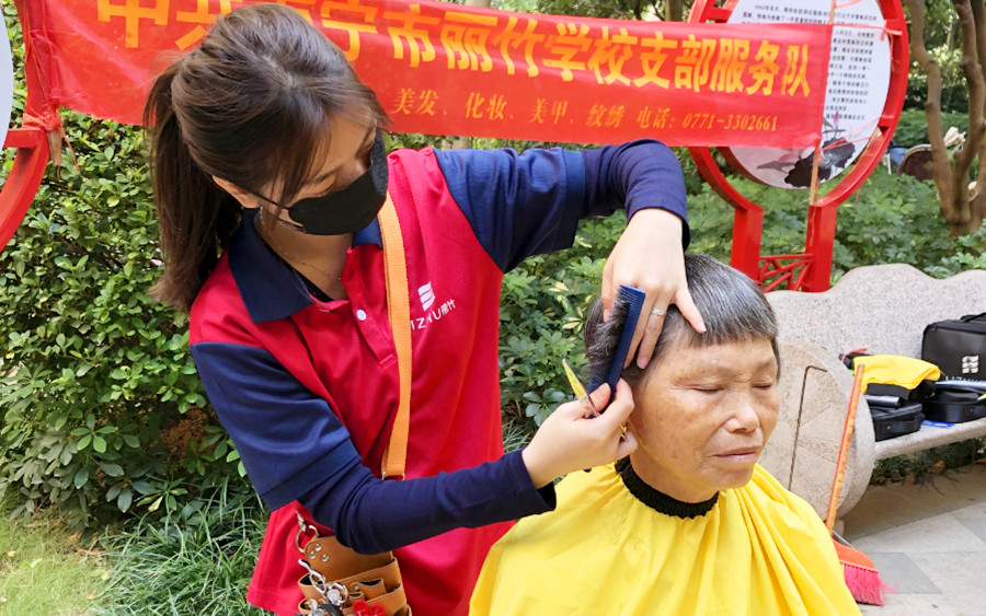 頭發(fā)的軟硬和什么有關(guān)？從零開(kāi)始學(xué)美發(fā)廣西