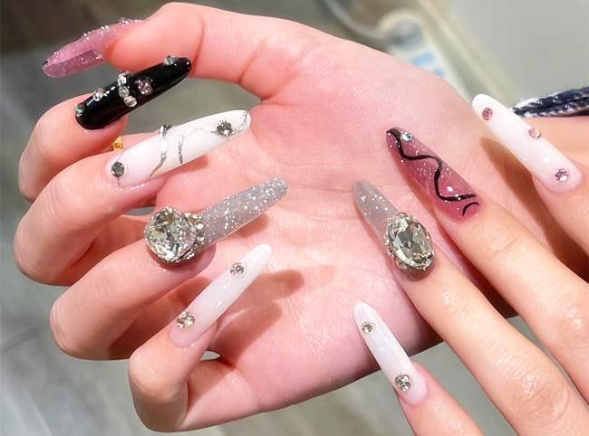 辣妹甜酷風美甲，南寧美甲造型網(wǎng)紅款推薦
