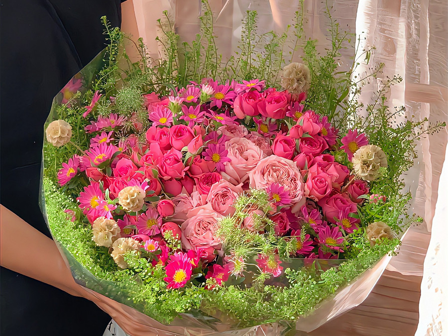 超治愈的春日花束，廣西花藝插花培訓(xùn)學(xué)校作品