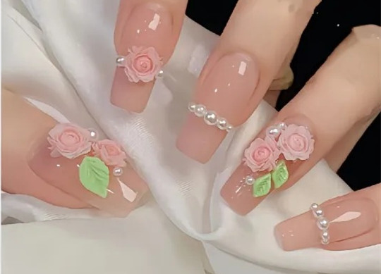 甜美系開春美甲，南寧專業(yè)美甲師推薦