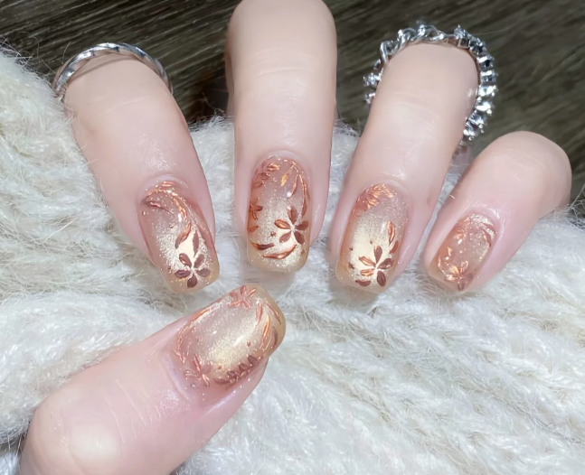 手繪金色琺瑯花美甲，0基礎(chǔ)學(xué)美甲南寧