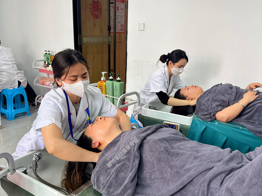 頭療肩頸按摩注意事項(xiàng)，廣西學(xué)頭療