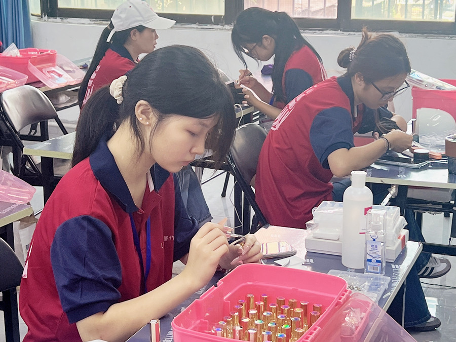 單色美甲練習(xí)，南寧美甲課堂隨拍