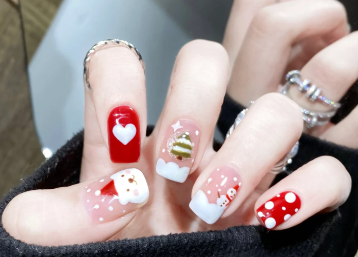 圣誕小熊美甲，南寧美甲設(shè)計(jì)學(xué)校分享教程